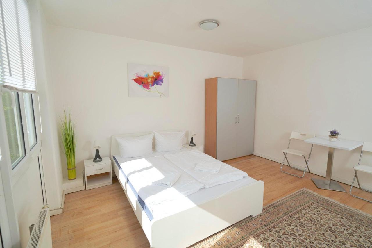 Bnb Potsdamer Platz - Rooms & Apartments Берлін Екстер'єр фото